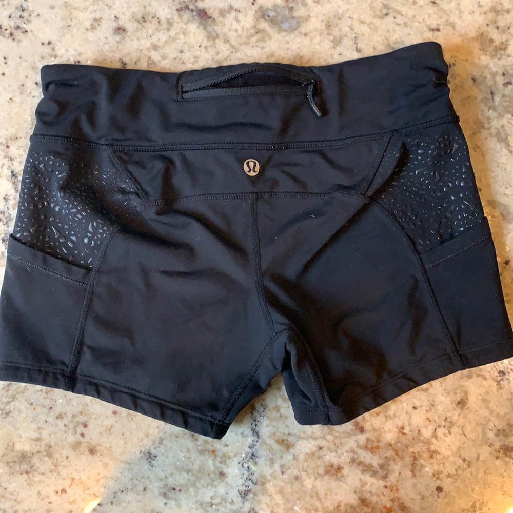 Lululemon spandex size 6 blk
